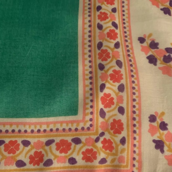 VINTAGE GORGEOUS YVES SAINT LAURENT Scarf! - Picture 3 of 11